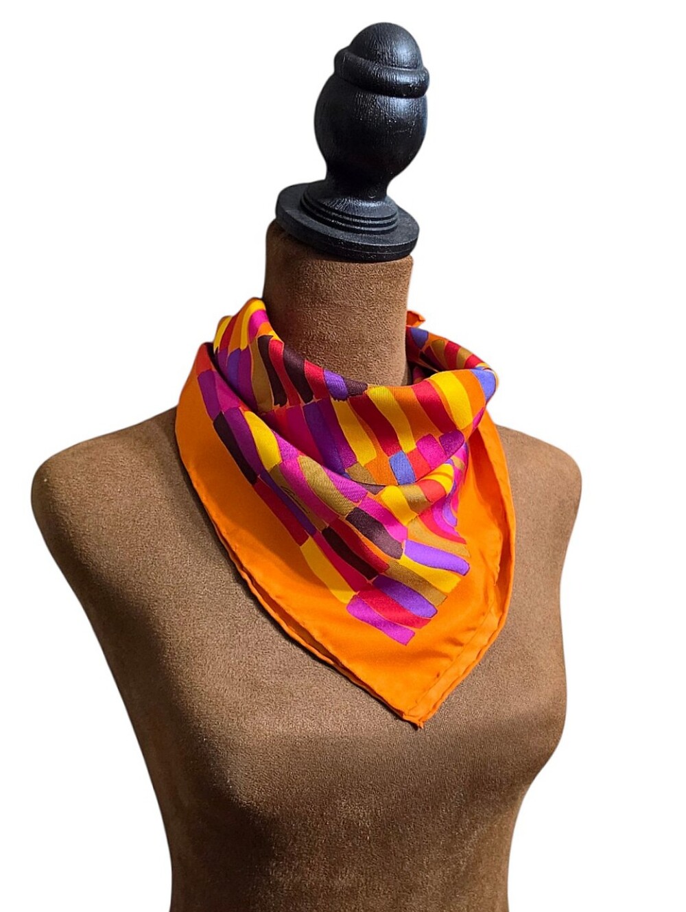 GUCCI SCARF - Picture 14 of 15